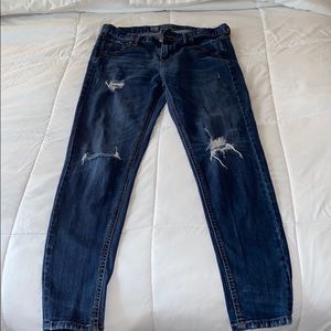 SOLD :🛍 Skinny boyfriend distressed jeans